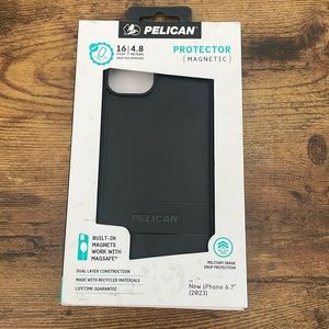 Pelican iPhone 15, pro 6.7 phone case